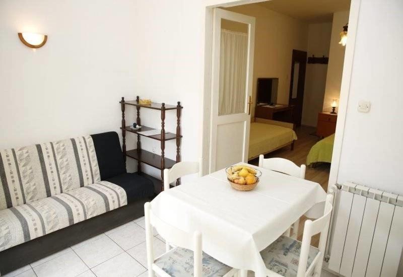 Apartment Plava Plaza Водице Екстер'єр фото
